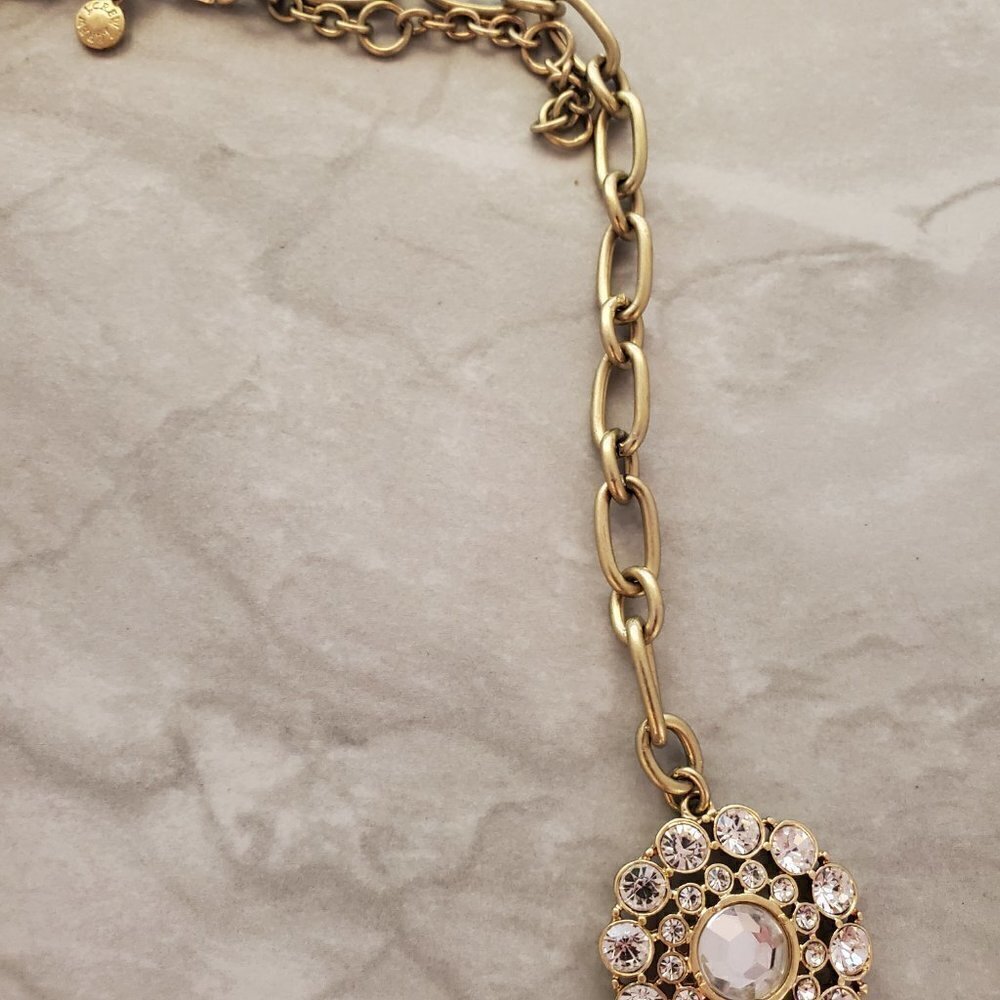 ✨ J.Crew Classic Rhinestones Pave Crystal Medallion Statement Necklace ✨ - Picture 4 of 16